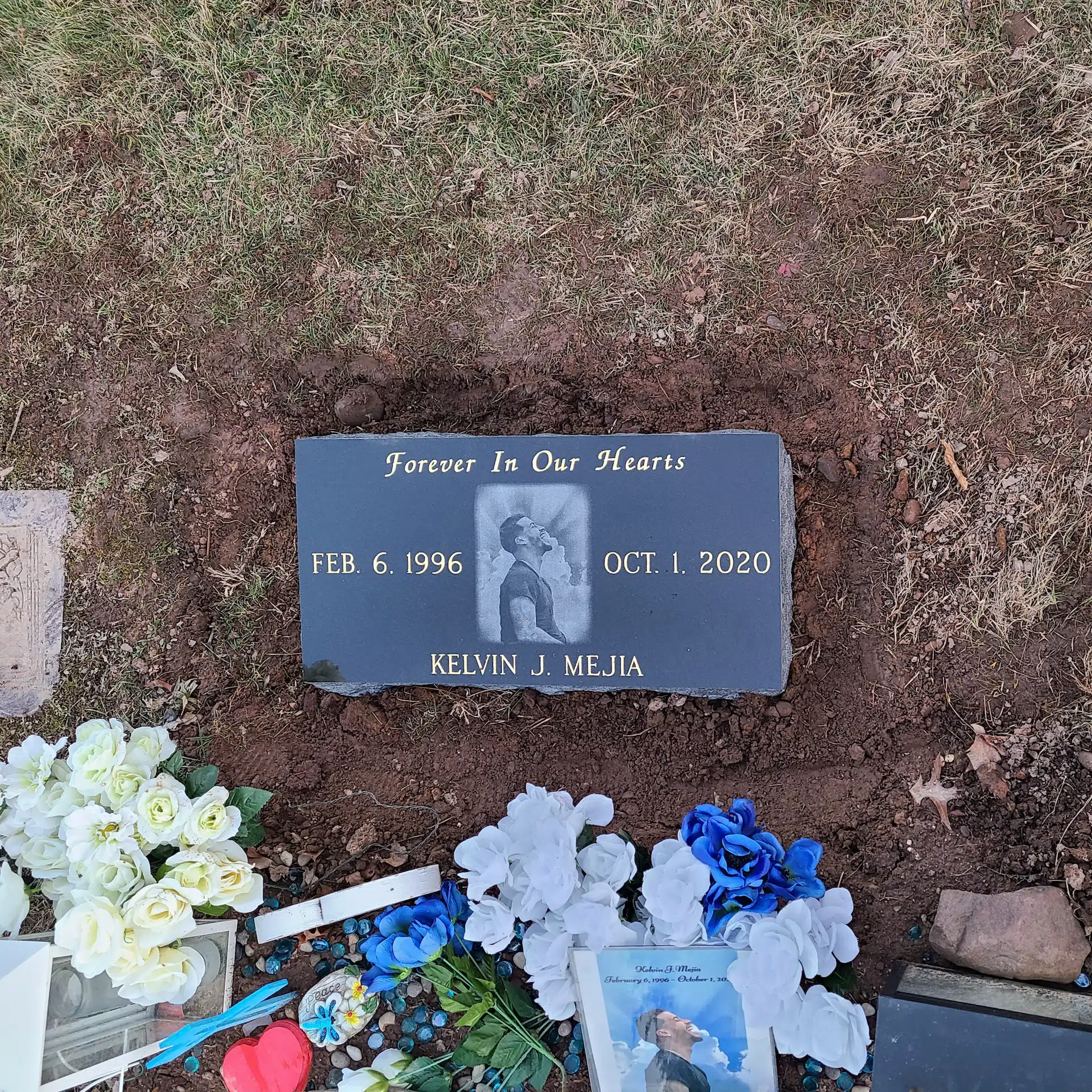 Granite Granite Grave Marker hand-carved by Granite Marker Shop in NJ — image 4